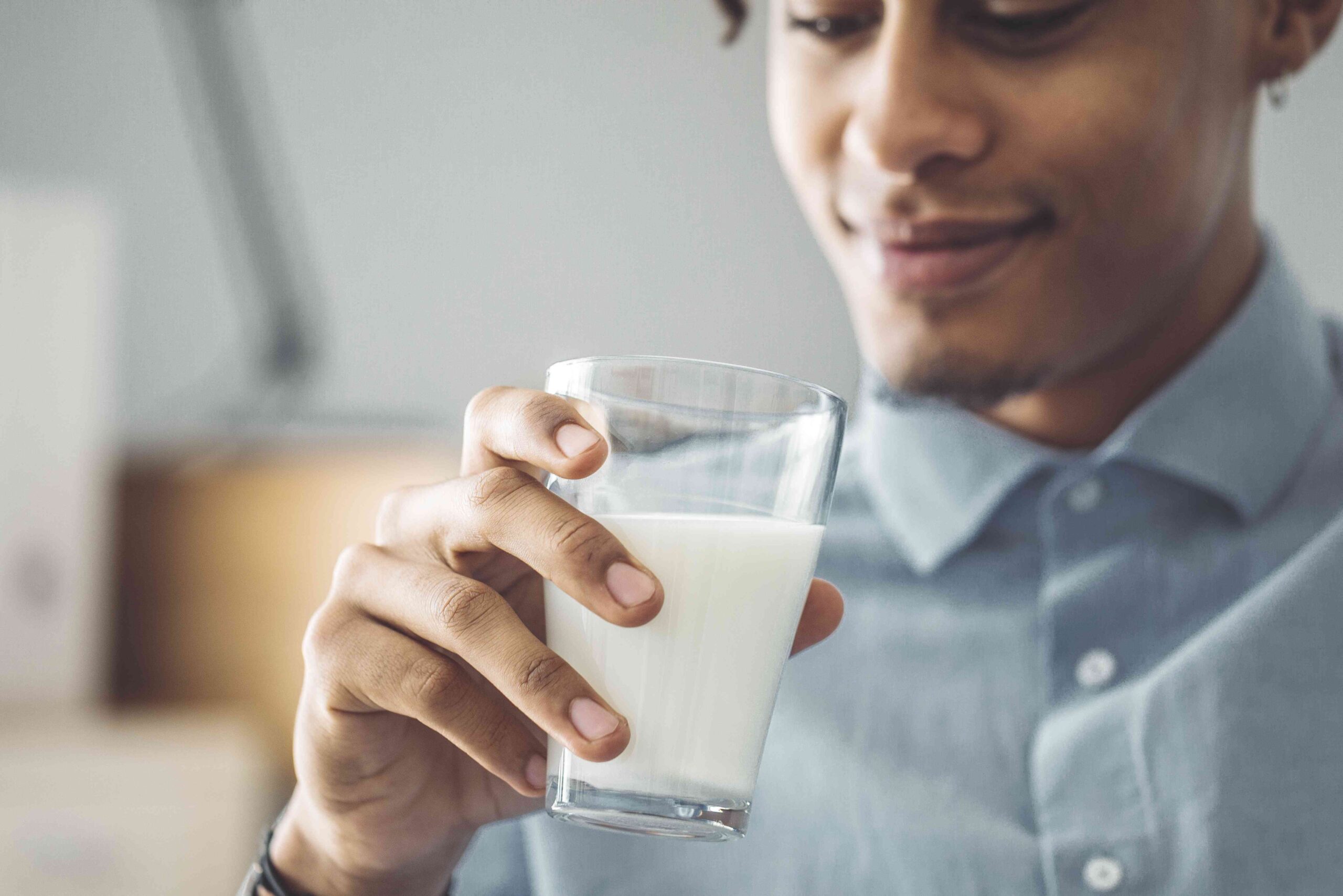 Is Goat Milk Good for Intestine Well being? 5 Causes to Add It to Your Weight loss program