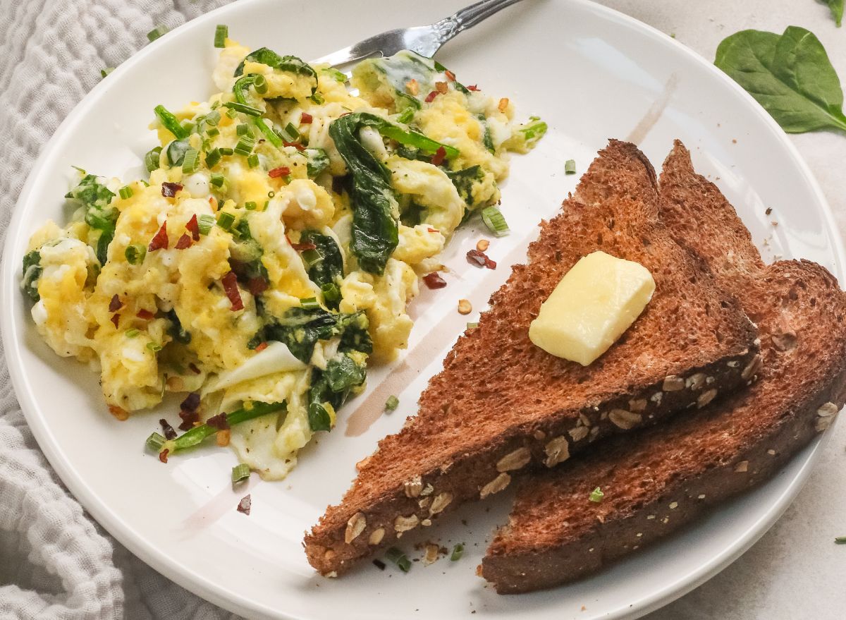 Supersized Scrambled Eggs and Toast